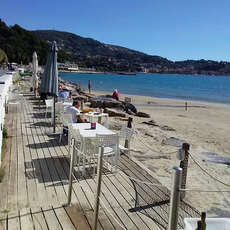 Chiara * Lerici